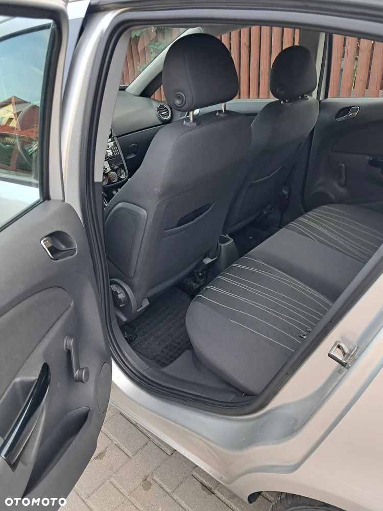 Opel Corsa - 8