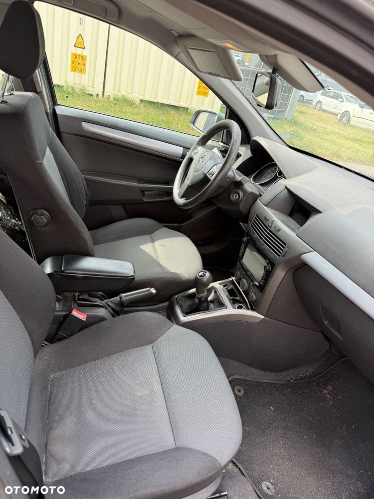 Opel Astra 1.6 - 11