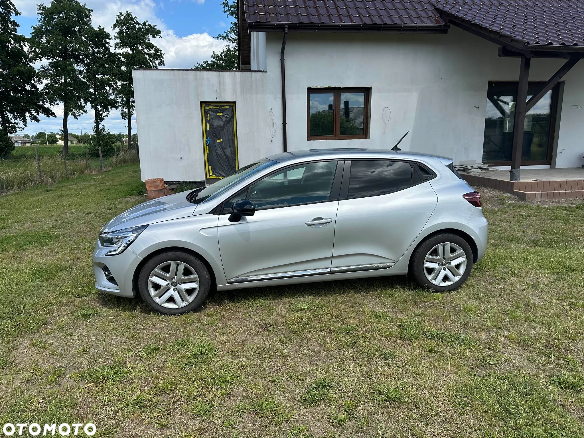 Renault Clio - 1