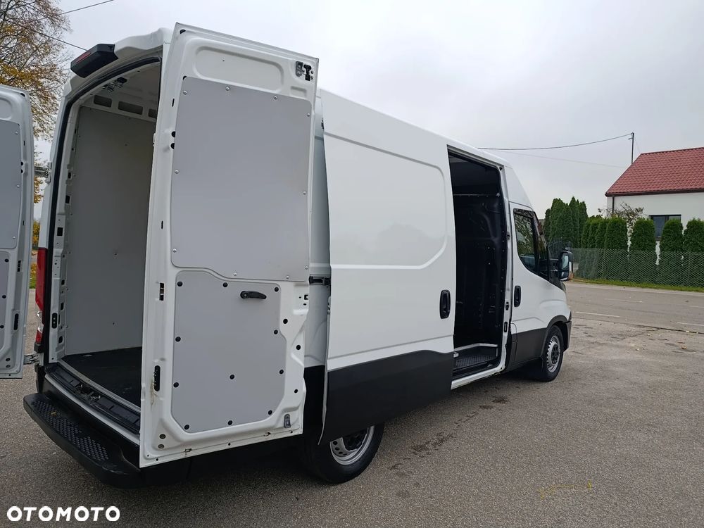 Iveco Daily 35s17 - 24