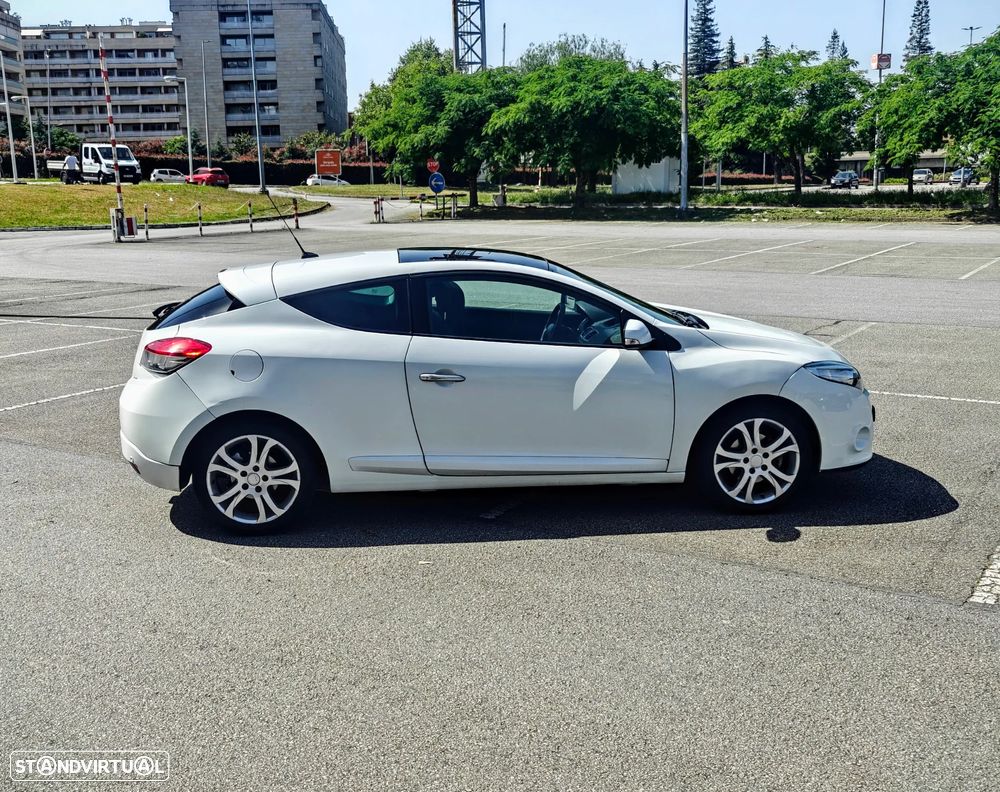 Renault Mégane Coupe Energy dCi 110 FAP Start & Stop GT Line - 3