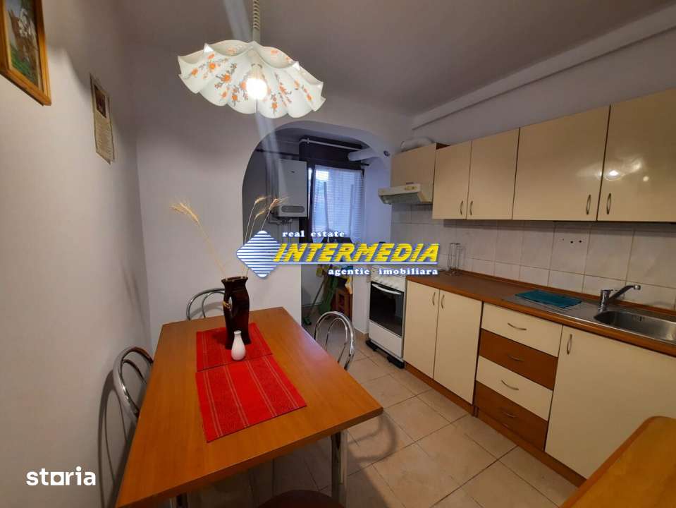 APARTAMENT 3 CAMERE DE INCHIRIAT I CENTRU I SUP 66 MP I MOBILAT I — fotografia 3