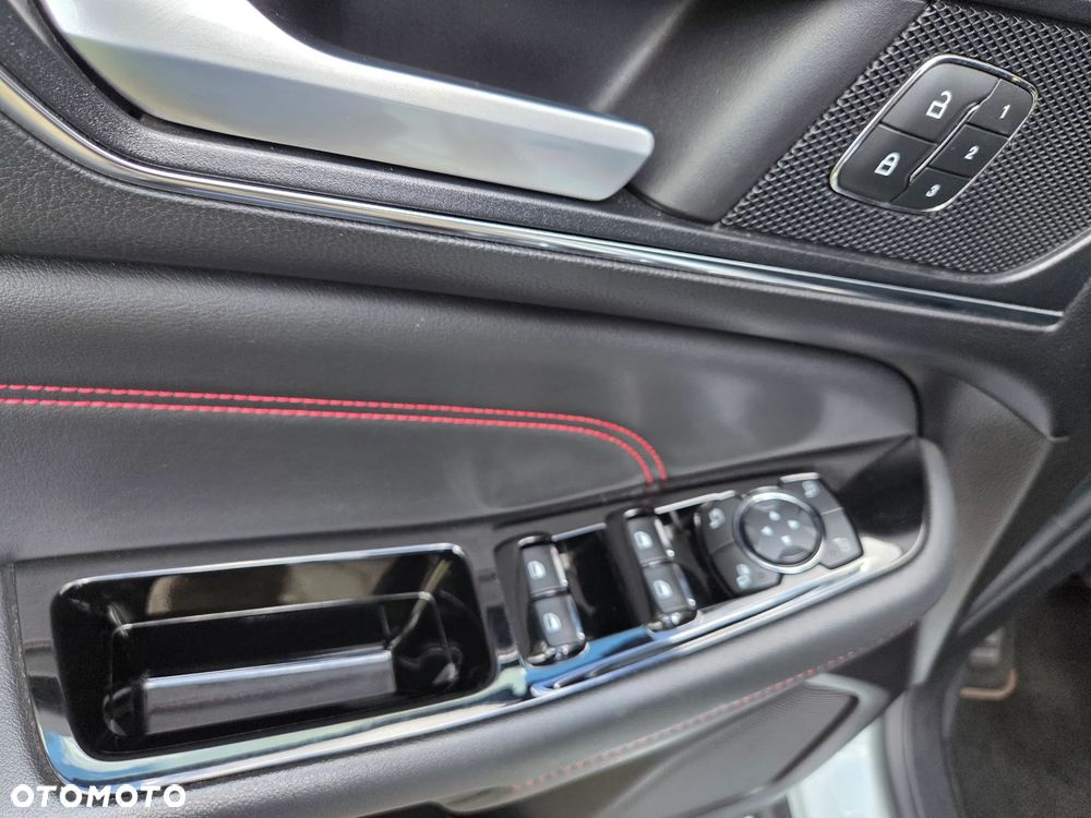 Ford S-Max - 13