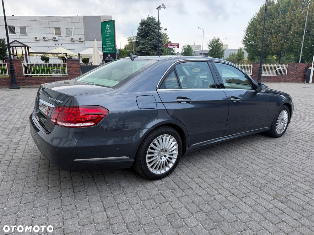 Mercedes-Benz Klasa E 300 BlueTEC HYBRID - 10