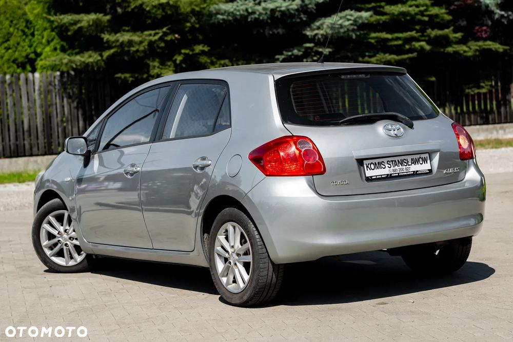Toyota Auris 1.33 VVT-i Terra - 6