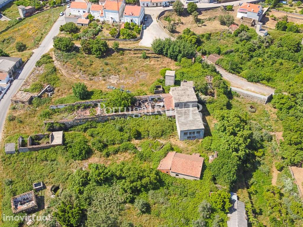 Antiga Fábrica por Reconstruír - Grande imagem: 5/14