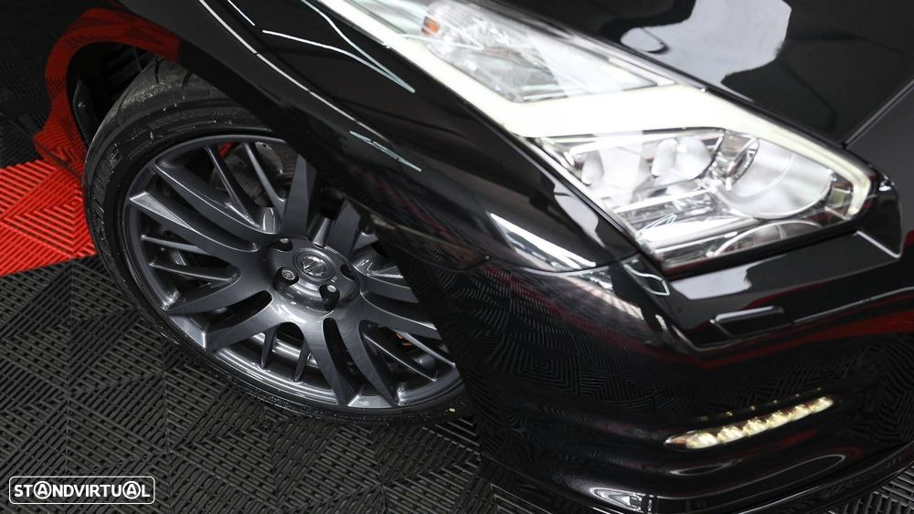 Nissan GT-R 3.8 V6 Black Edition - 42
