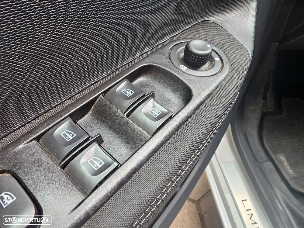 Renault Zoe (c/ Bateria) Limited 40 - 18