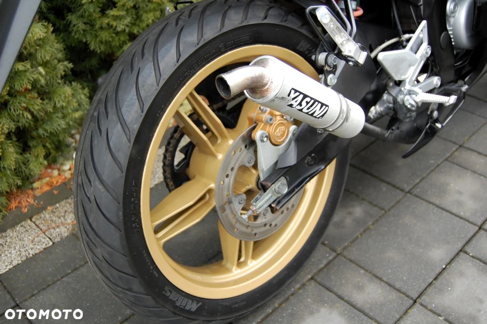 Yamaha TZR - 8