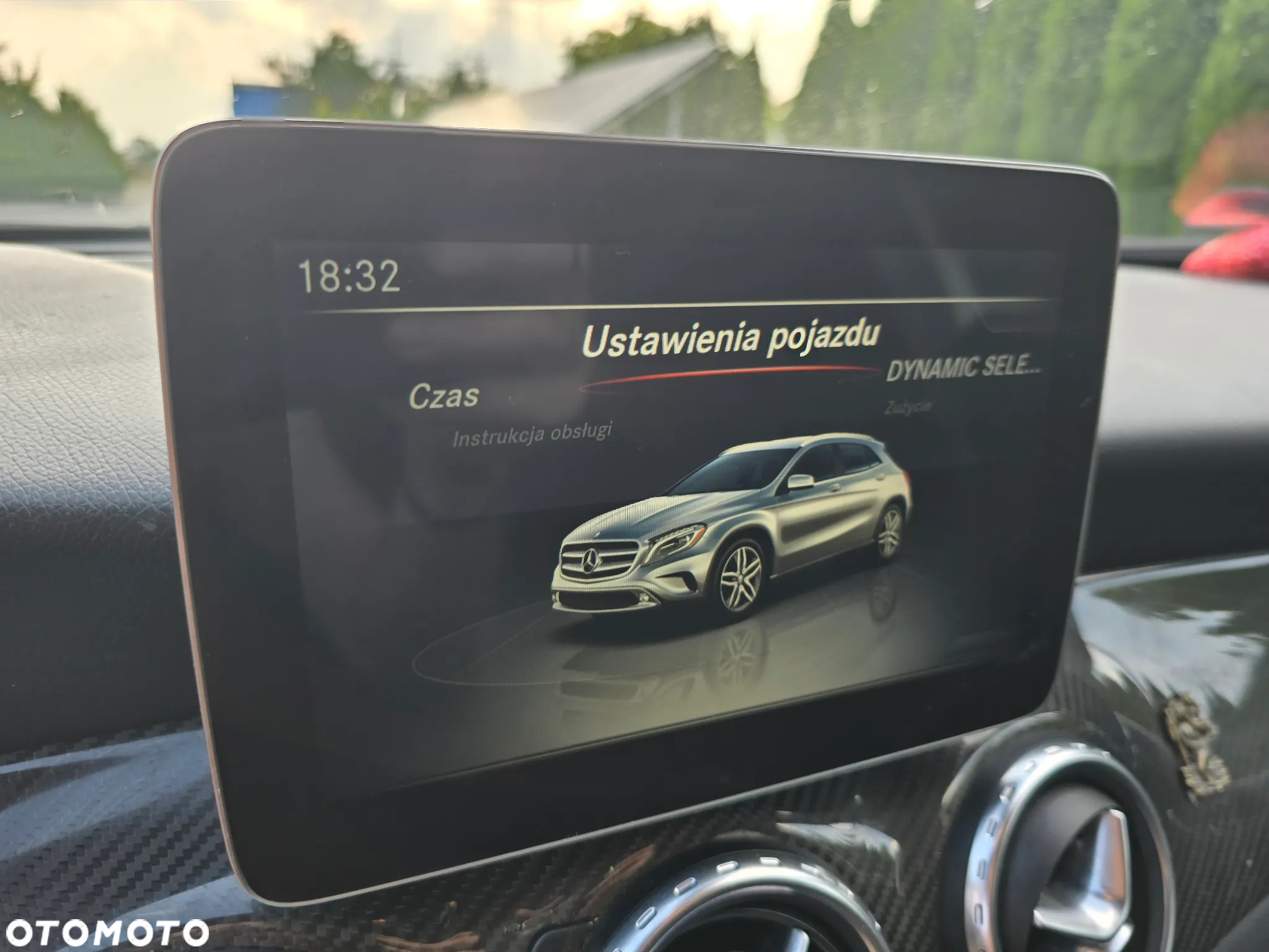 Mercedes-Benz GLA - 27