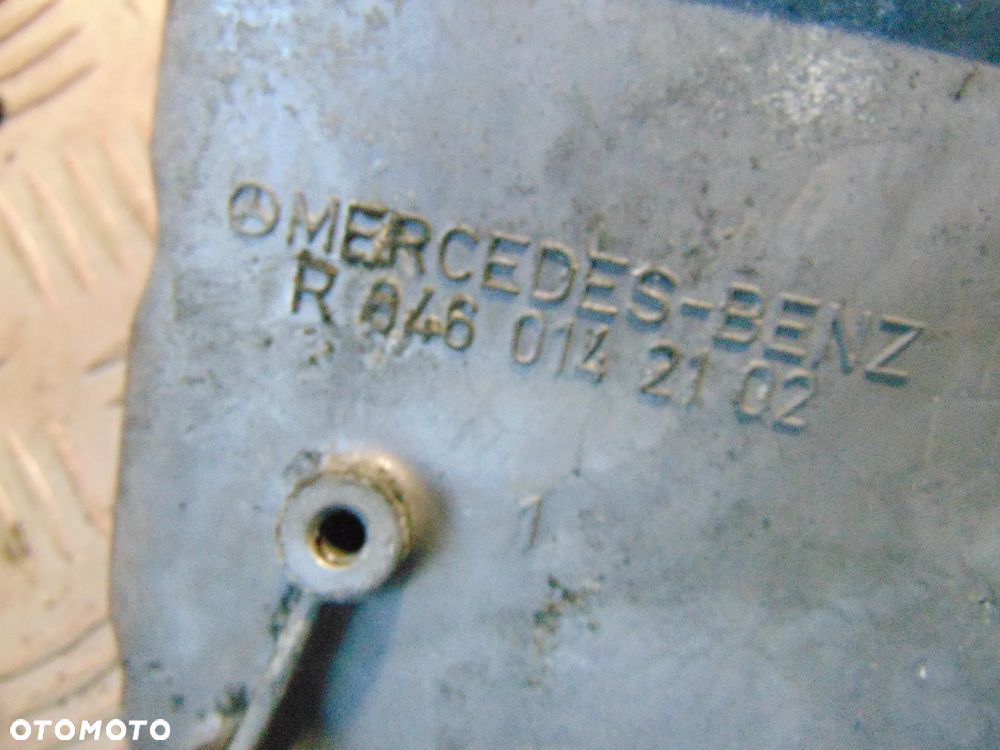 Misa oleju mercedes w204 2,2 cdi a646 - 5