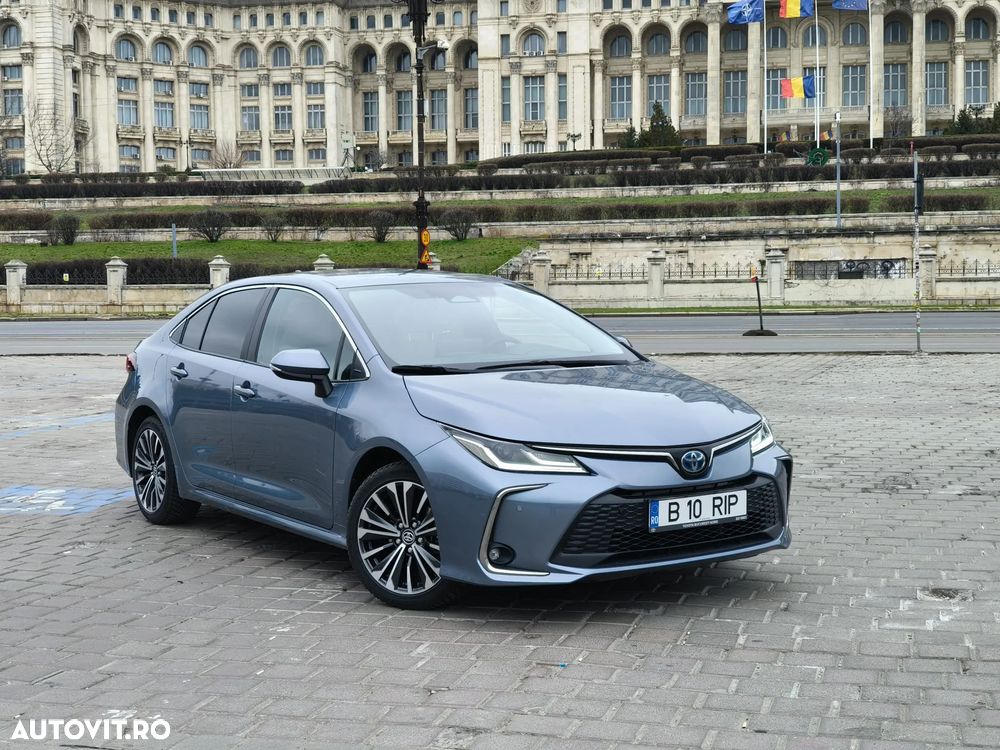 Toyota Corolla 1.8 HSD Dynamic - 8
