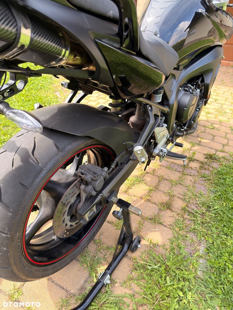 Yamaha FZ6 - 18