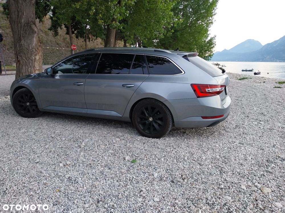 Skoda Superb 2.0 TDI Style DSG7 - 2