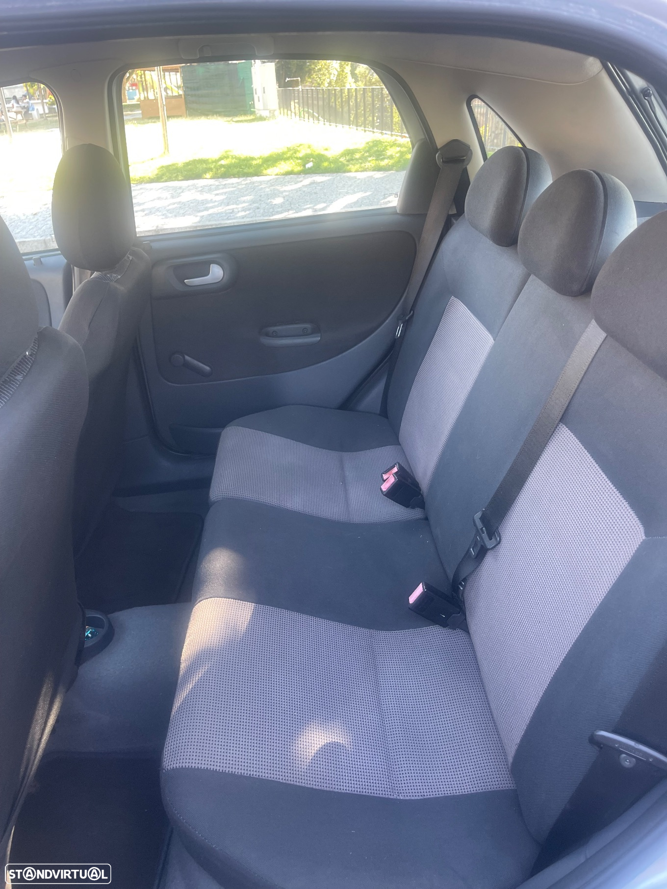Opel Corsa - 8