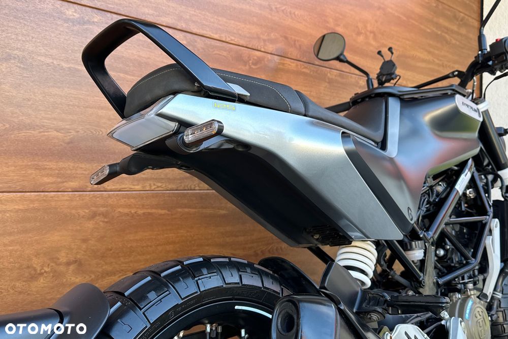 Husqvarna Svartpilen - 8