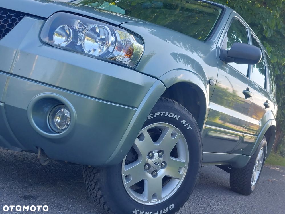 Ford Maverick 3.0 V6 Limited - 24