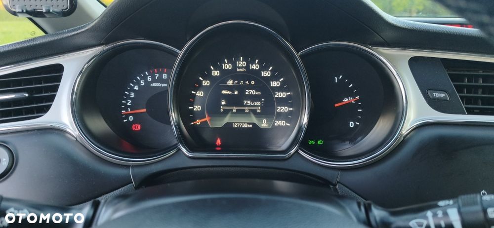 Kia Ceed - 6