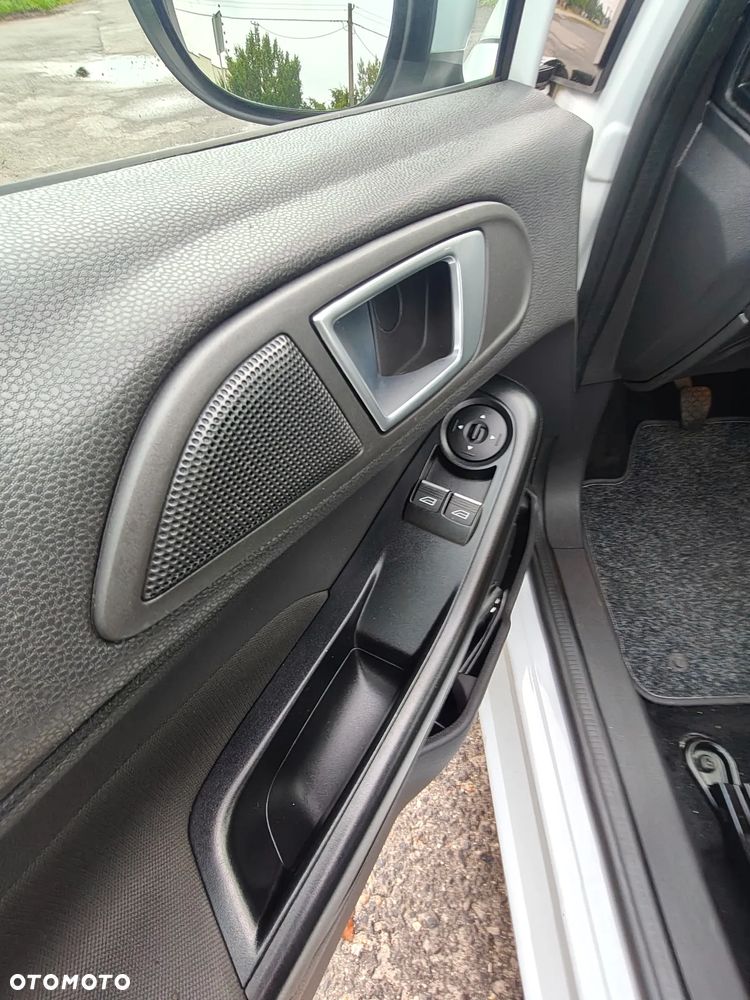 Ford Fiesta 1.25 Silver X (SVP) - 23