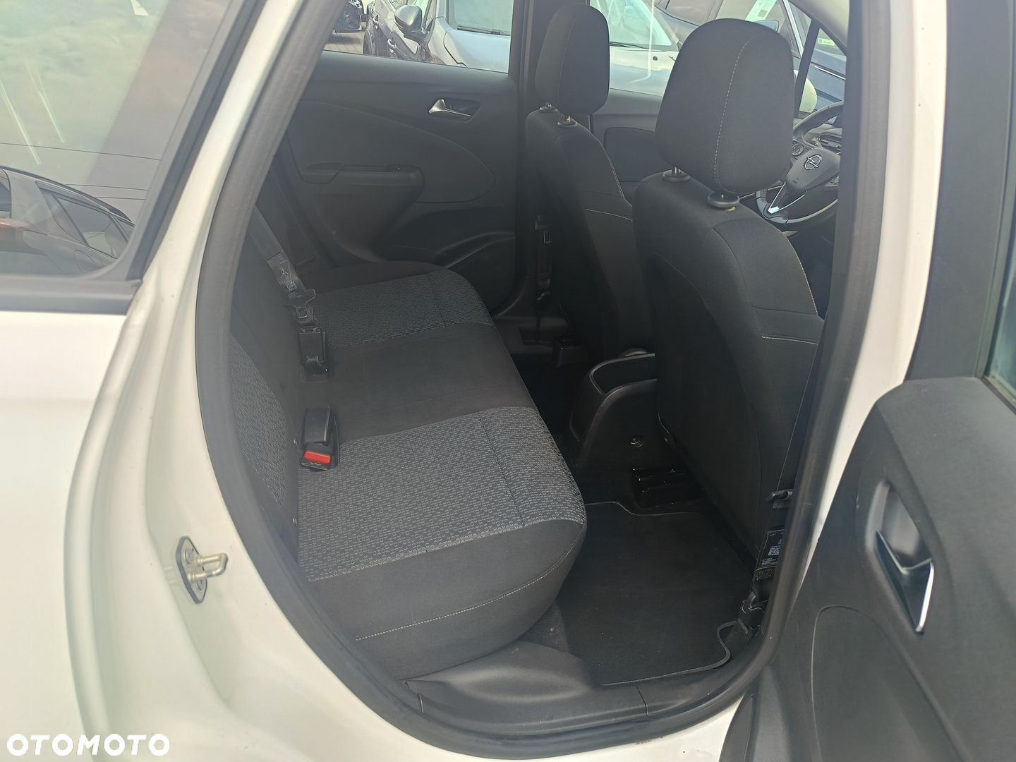 Opel Crossland X 1.2 Enjoy - 8