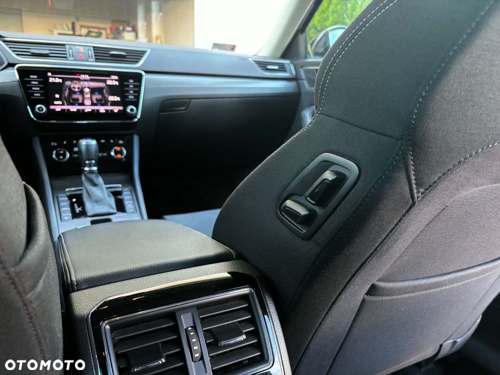 Skoda Superb 1.5 TSI Style DSG - 8