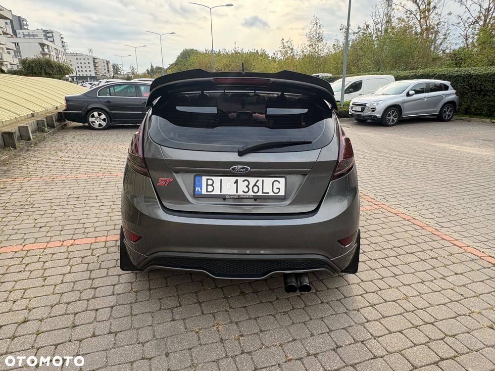 Ford Fiesta ST2 - 6