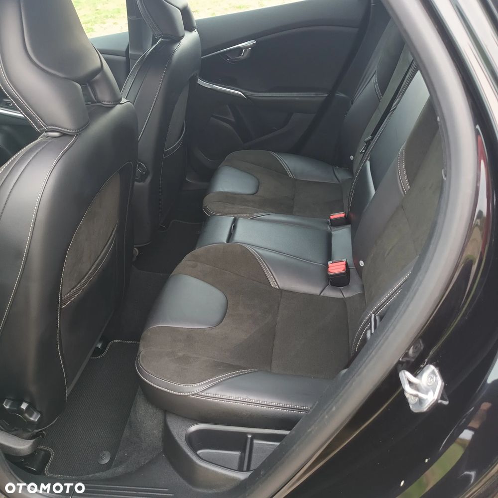 Volvo V40 - 15
