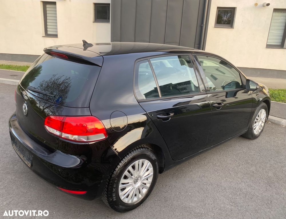 Volkswagen Golf 2.0 TDI DPF Highline - 6