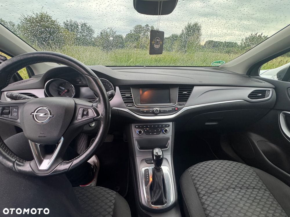 Opel Astra 1.4 T Enjoy S&S - 12