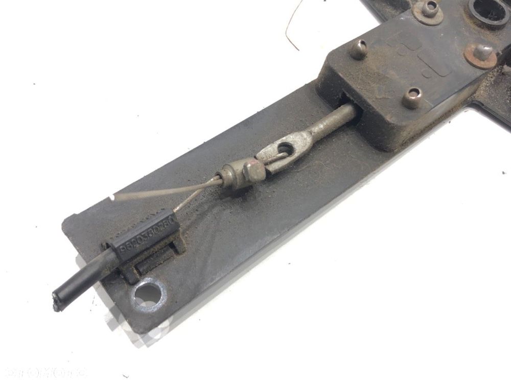 ZAMEK KLAPY TYŁ  MICROCAR VIRGO 1999 - 2004 - 3