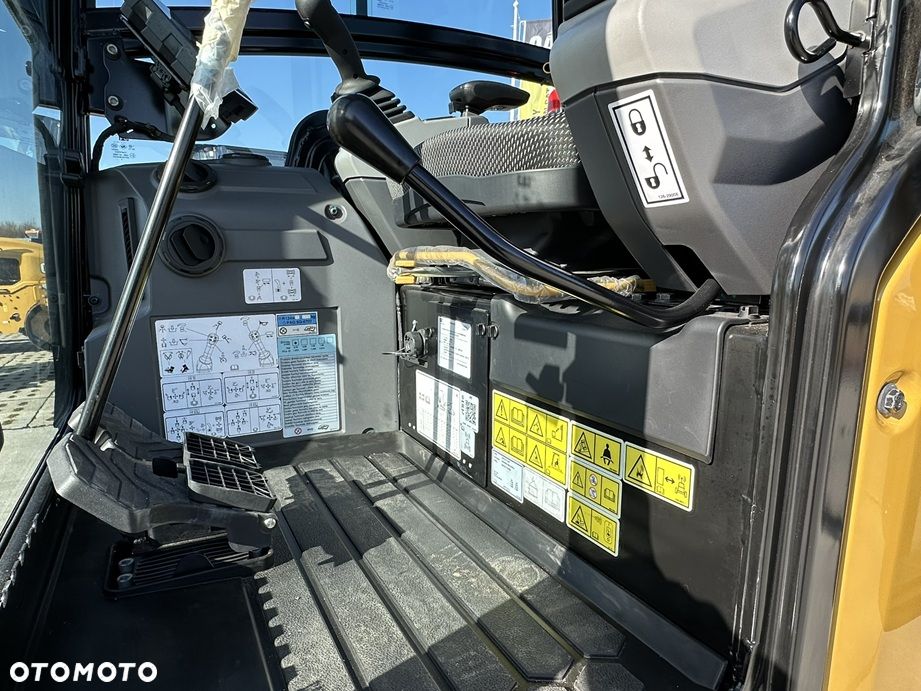 Caterpillar 302 CR - 28