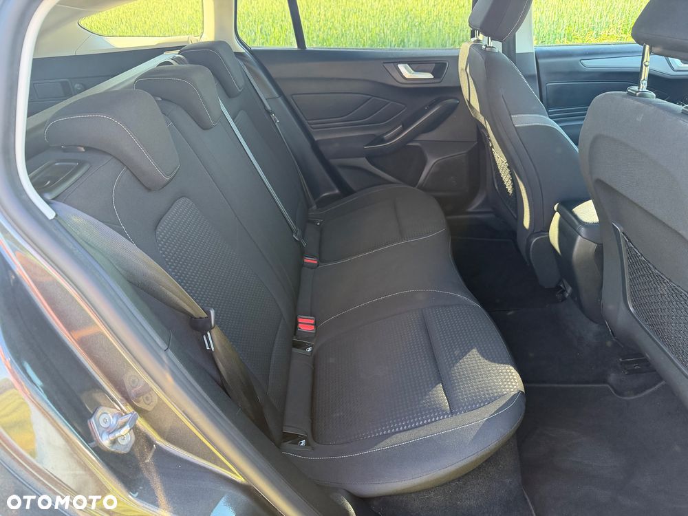 Ford Focus 1.5 EcoBlue Start-Stopp-System TITANIUM STYLE - 12