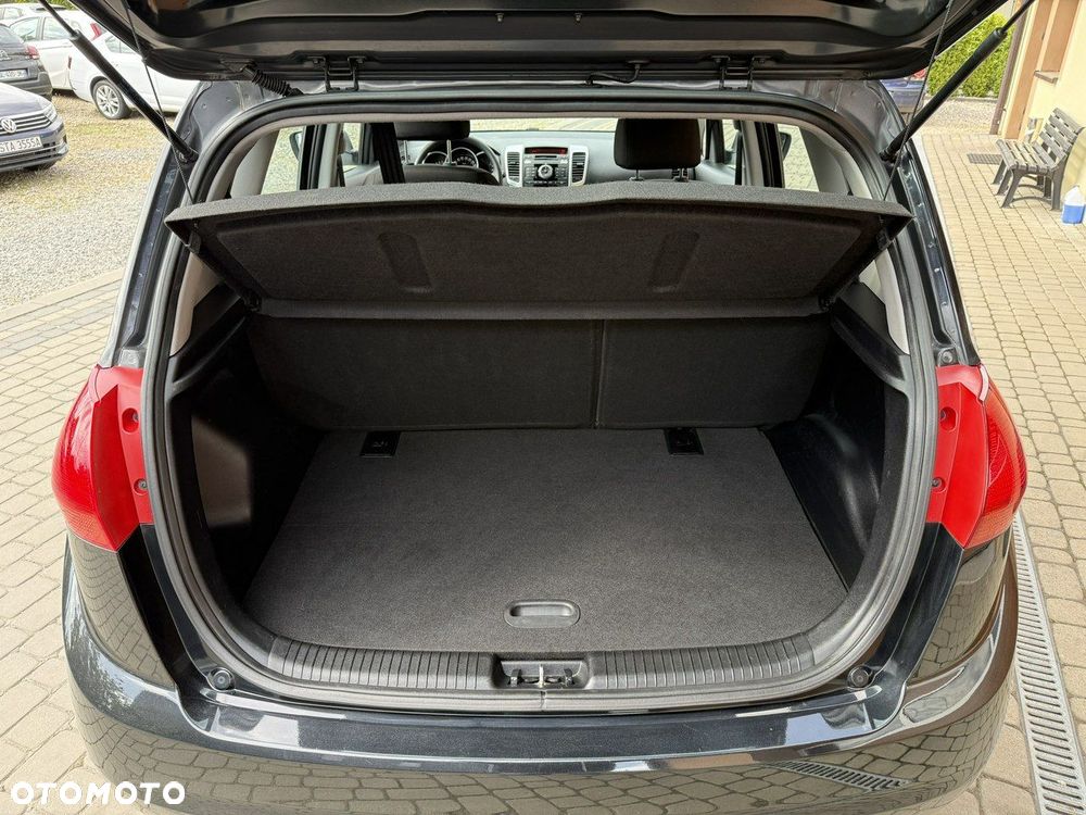 Kia Venga 1.4 CVVT Dream Team Edition - 26