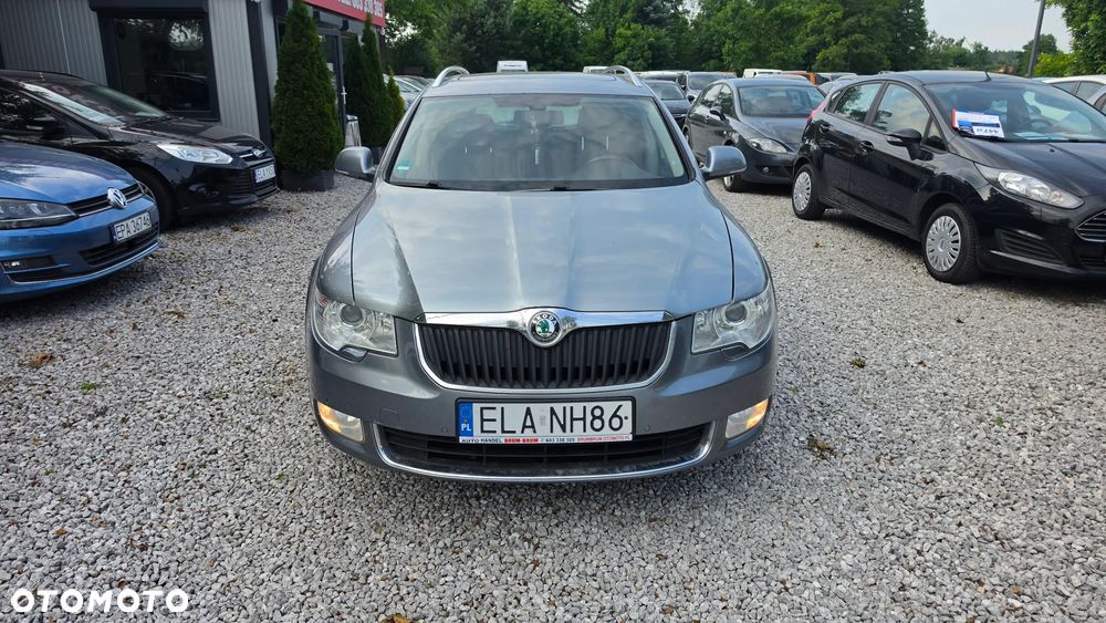 Skoda Superb 2.0 TDI DSG Elegance - 11
