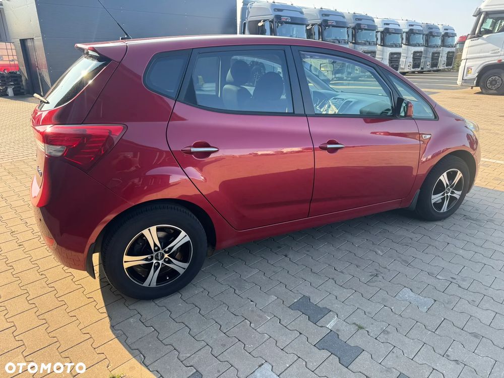 Hyundai ix20 1.4 Premium - 4