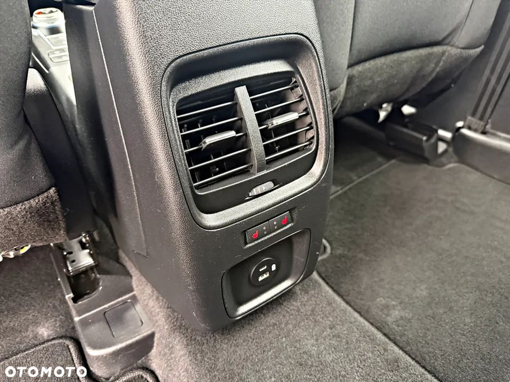Ford Kuga 2.5 Duratec PHEV TITANIUM - 31
