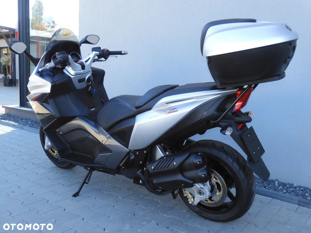 Aprilia SRV 850 - 32