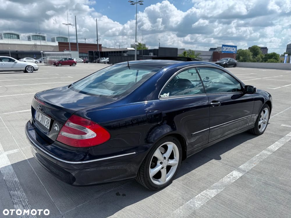 Mercedes-Benz CLK - 9