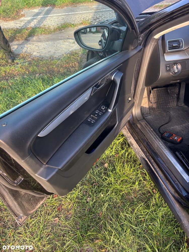 Volkswagen Passat - 8
