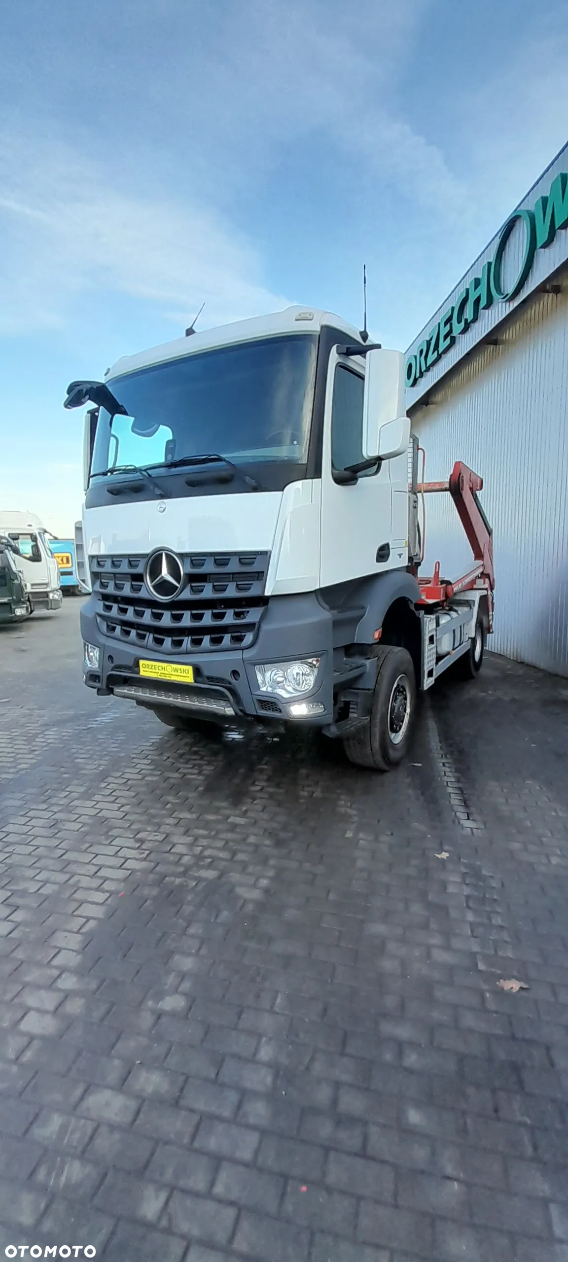 Mercedes-Benz AROCS 2046 - 12