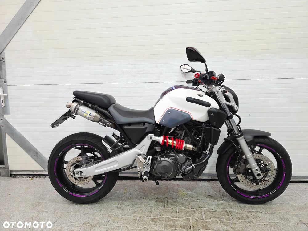 Yamaha MT - 10
