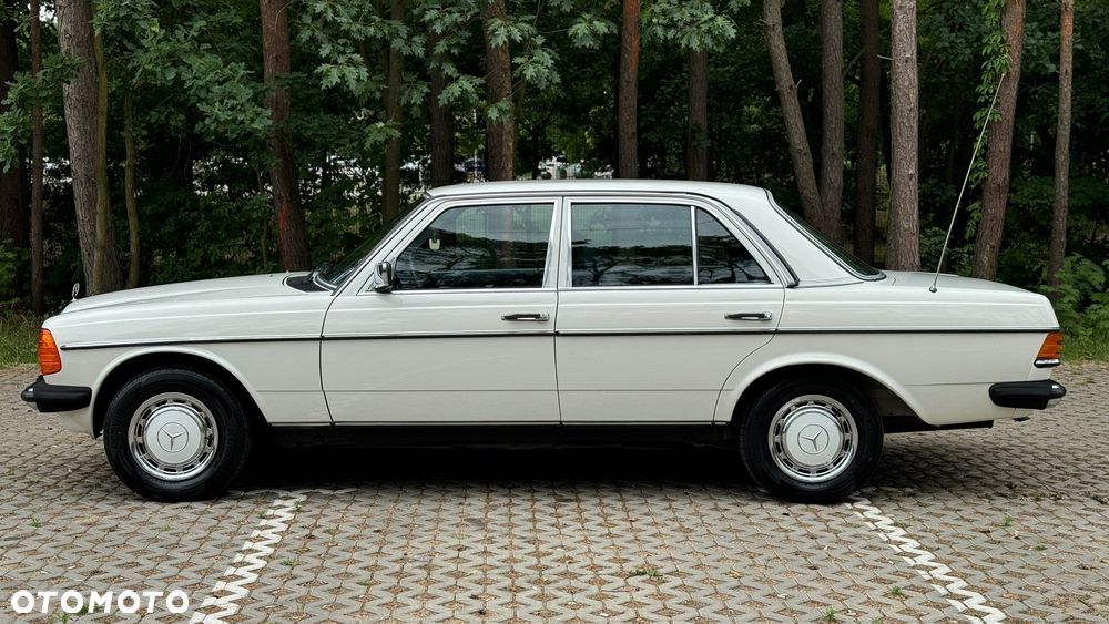 Mercedes-Benz W123 - 9