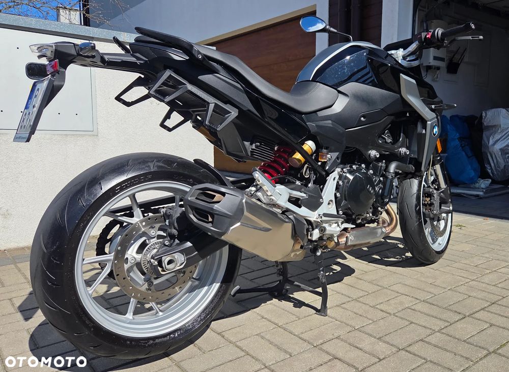 BMW F - 2