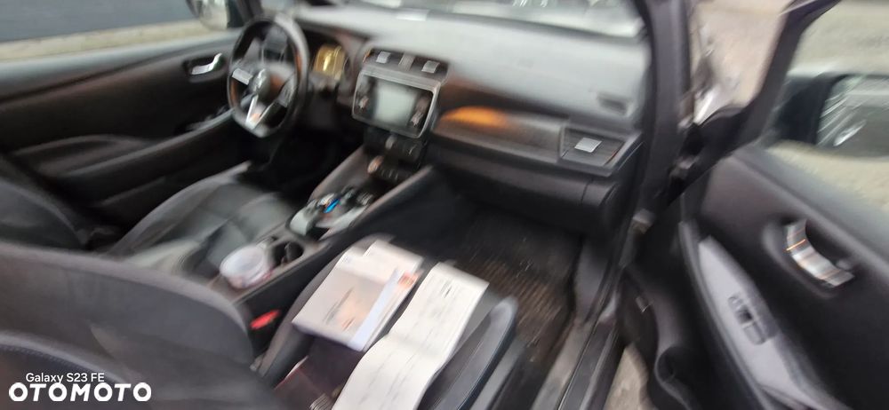 Nissan Leaf 40 kWh TEKNA - 11