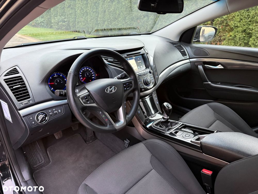 Hyundai i40 1.7 CRDi Comfort + - 22