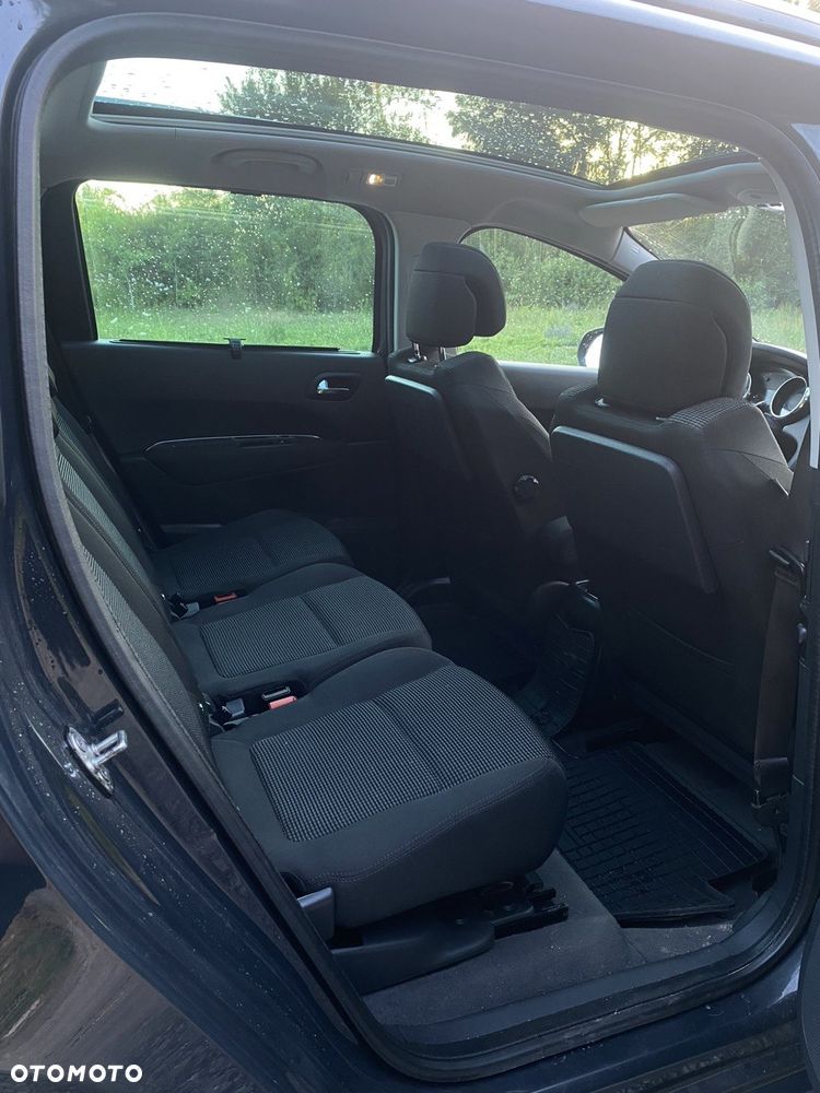 Peugeot 5008 1.6 THP Premium - 8
