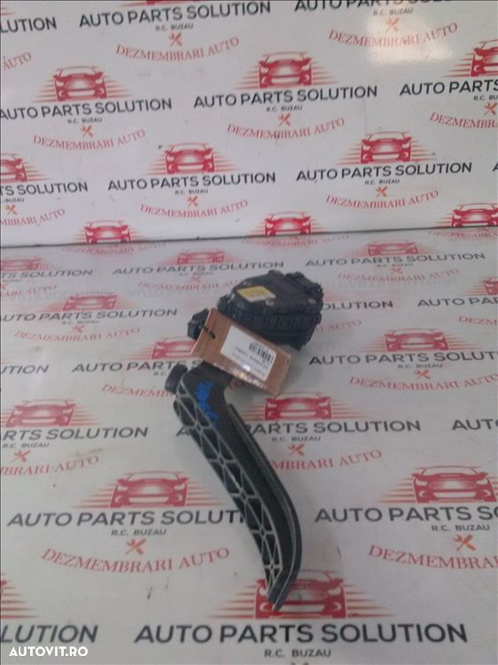 pedala acceleratie volkswagen toaureg 3.2b - 1