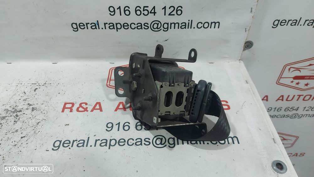 Cinto de Segurança Trás Esquerdo Alfa Romeo GT 10815101 Original - 2