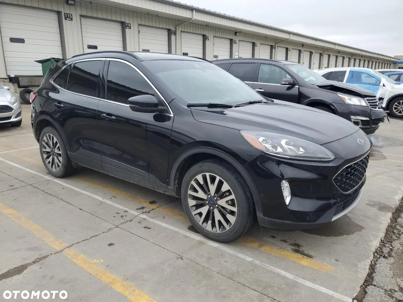 Ford Escape 2.0 EcoBoost AWD Titanium - 4