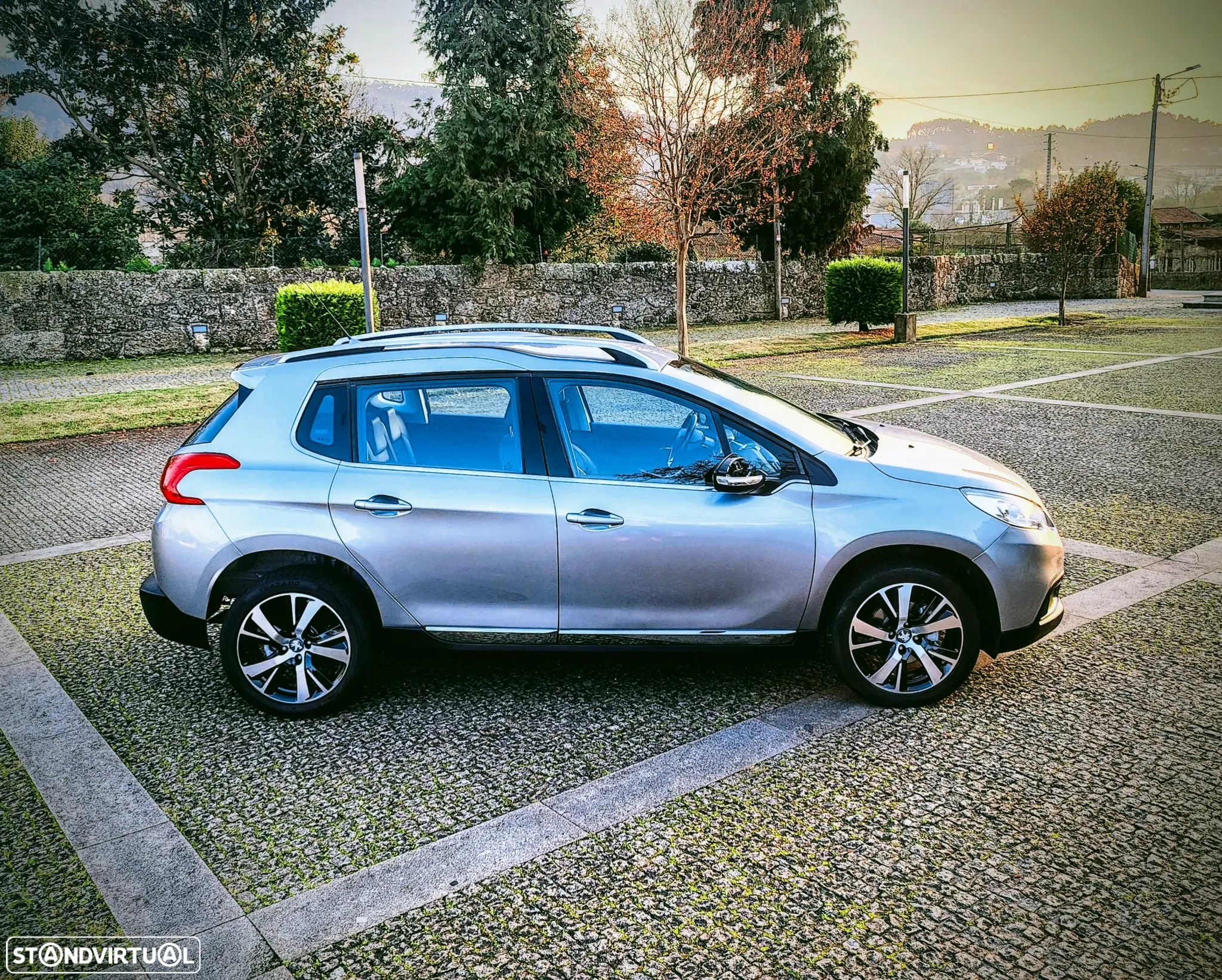 Peugeot 2008 1.2 PureTech Crossway - 25